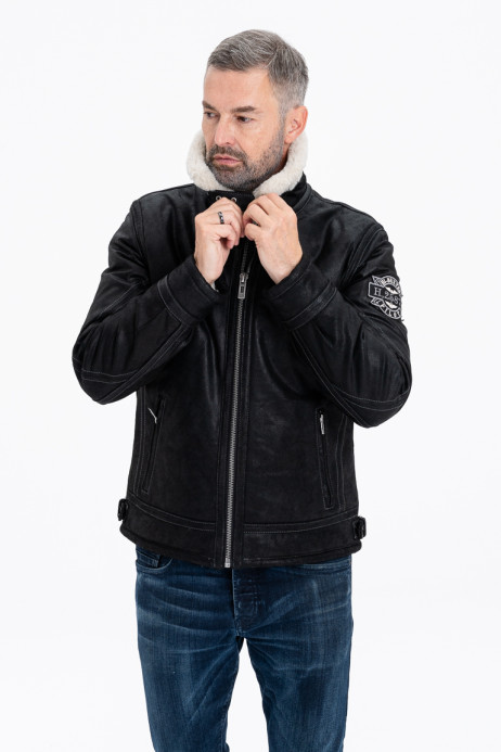 DOMINIK